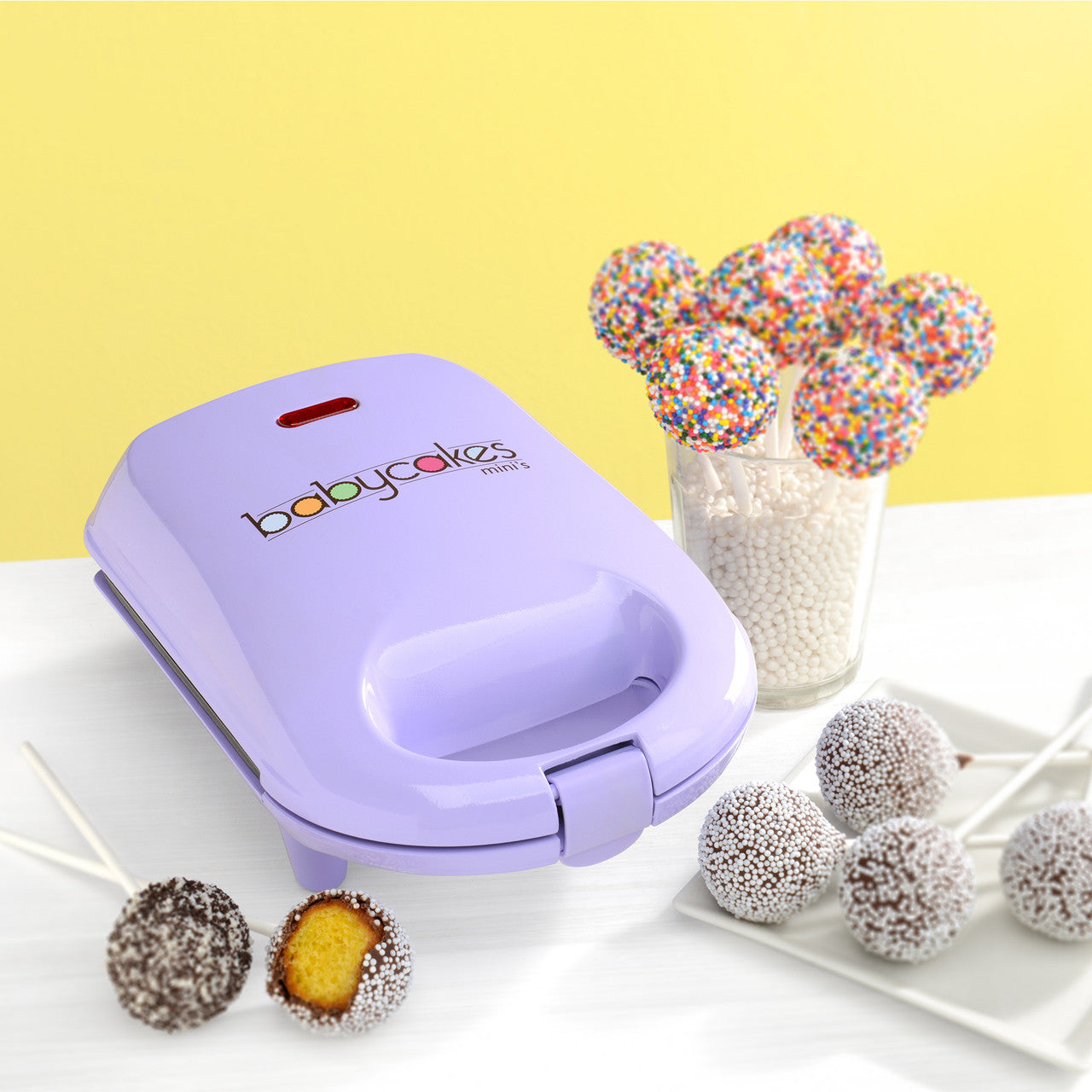 Babycakes Mini Cake Pop Maker CPM-20 with Cake Pops Select Brands