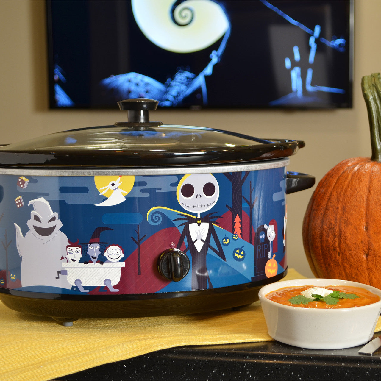 Disney The Nightmare Before Christmas 7 quart slow cooker lifestyle NBC-73 Select Brands